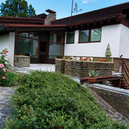 Privat L&L Apartment Nova Lesna Exterior photo